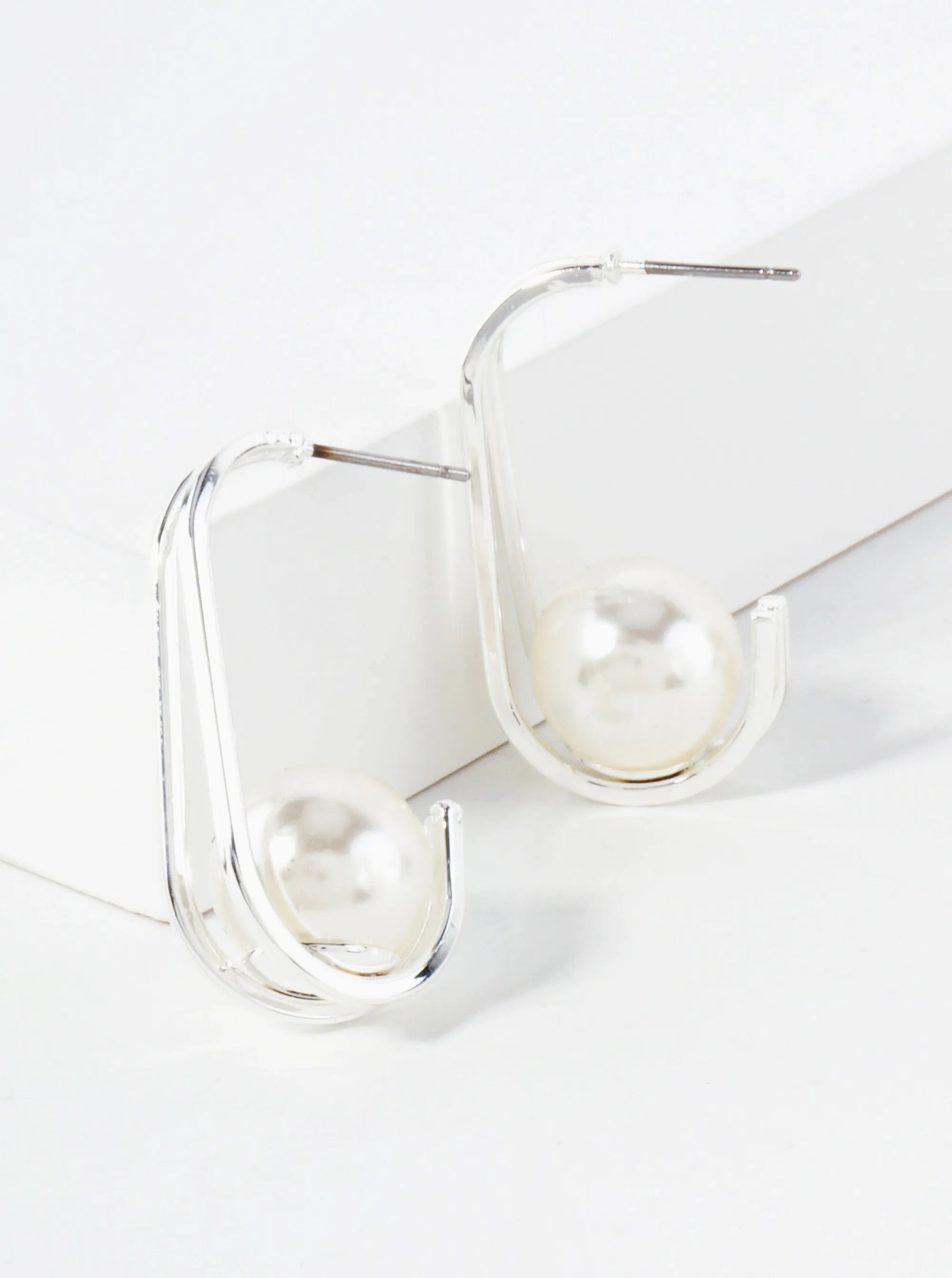 10mm Pearl Inside 30mm Poilished Hoop Earrings