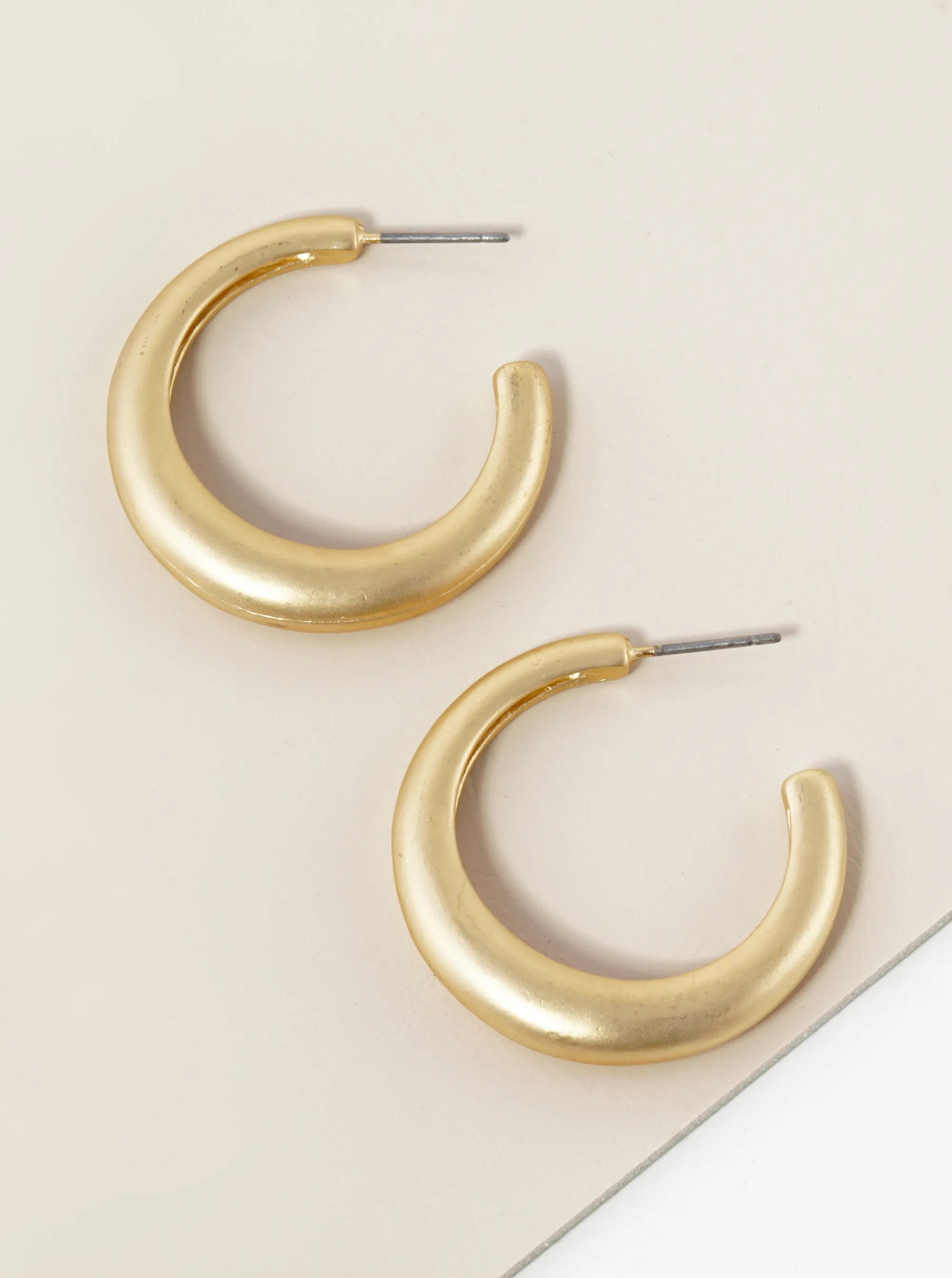 30mm Metal Tapered Open Hoop Earrings