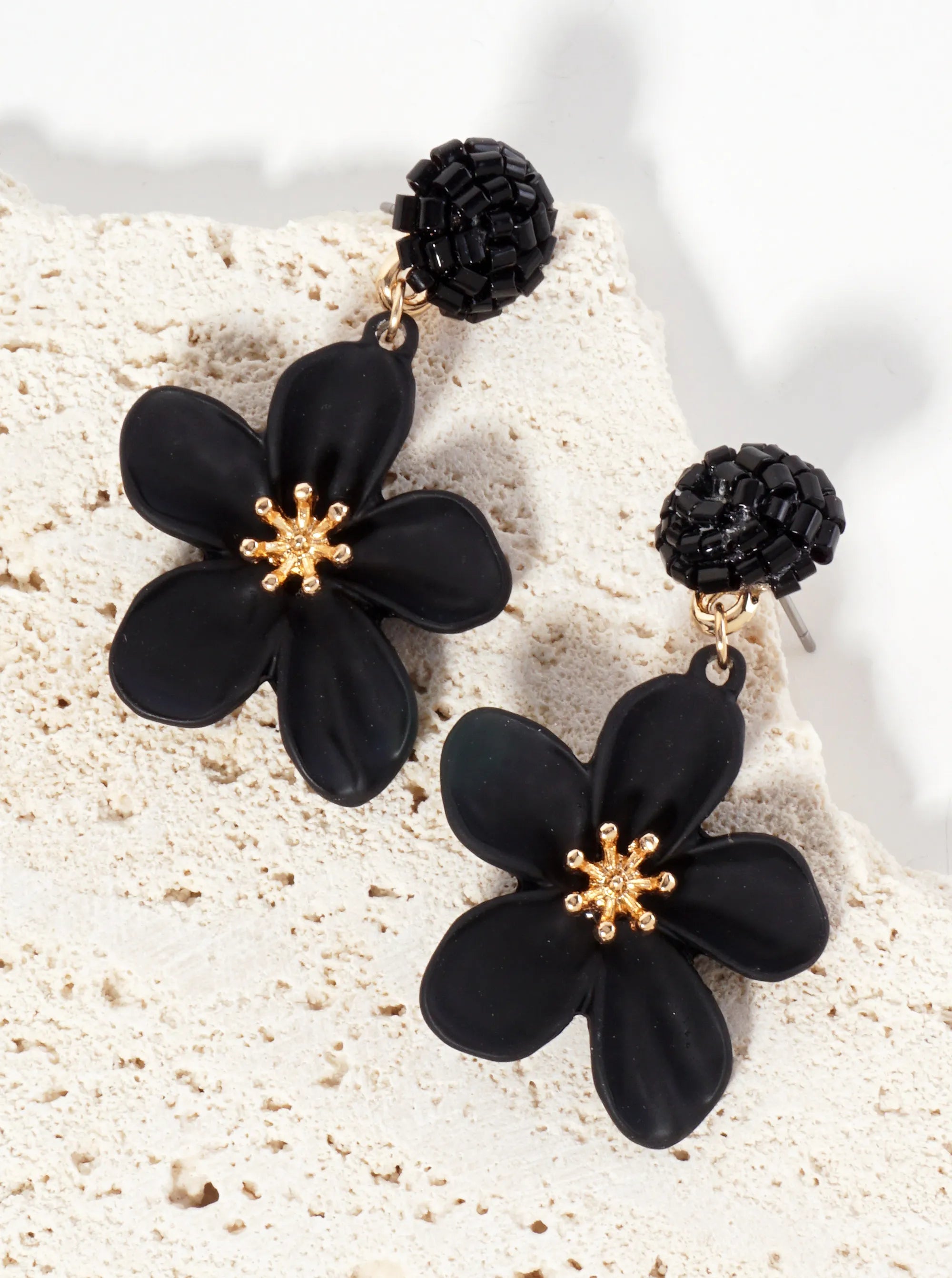 Botanical-Theme Flower Drop Glass-Beaded Dangle Earrings