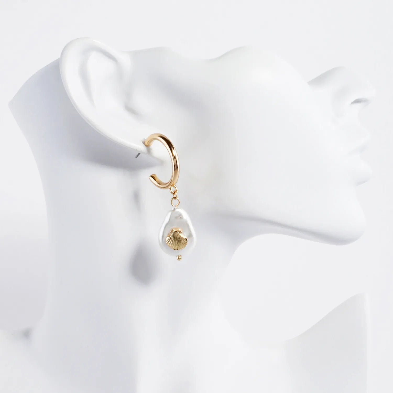 Seashell Teardrop Pearl Drop 20mm Hoop Earrings