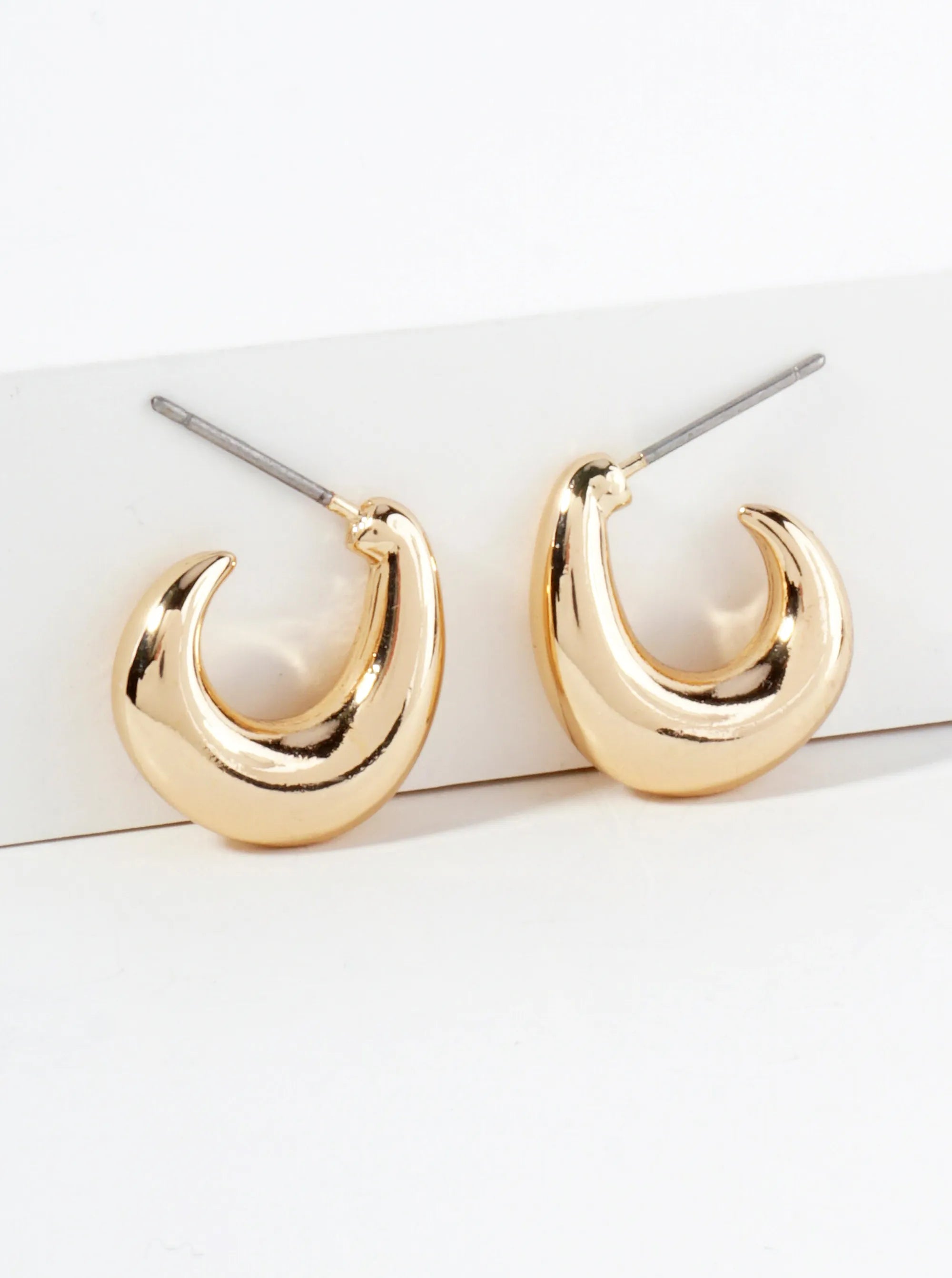 15mm Polished Hollow Huggie Hoop Earrings