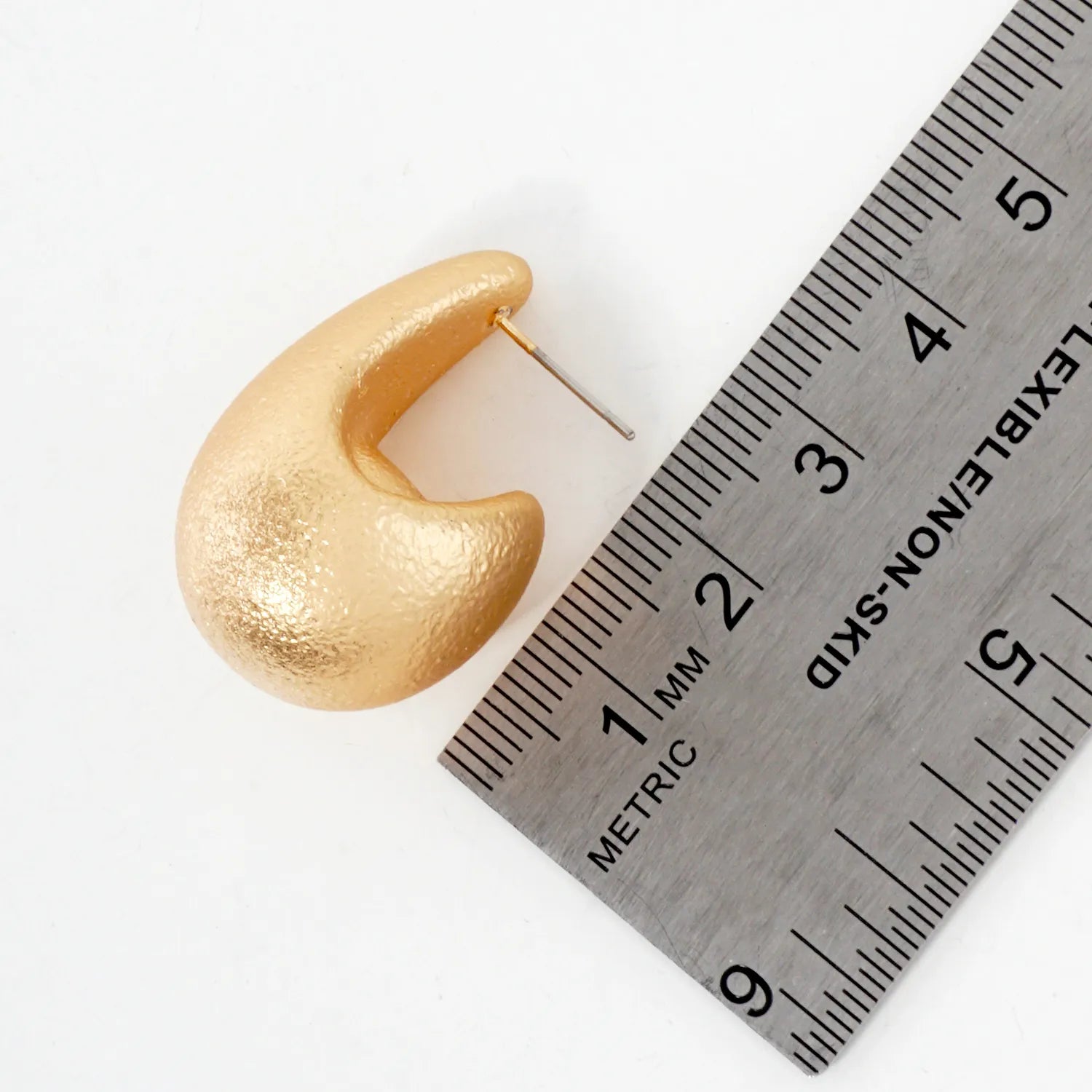 Sand-Texture 32mm Hollow Puffy Teardrop Push-Back Hoop Earrings
