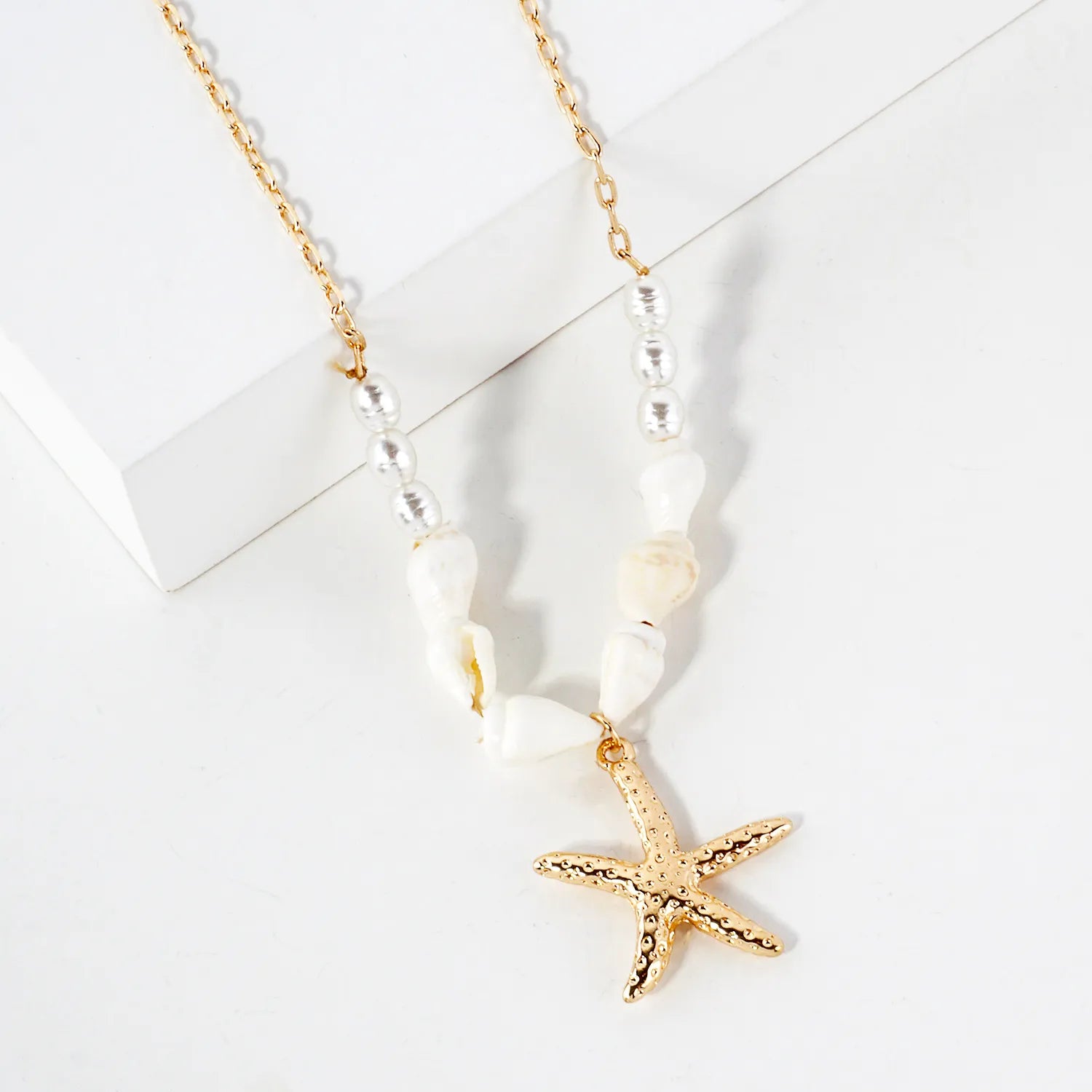 Teardrop Pendant Pearl Conch-Shell Charm Necklace